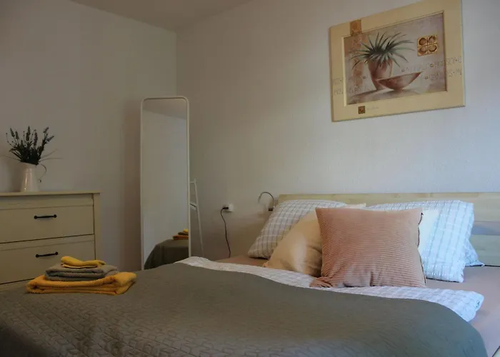 With Sun Terrace شقة